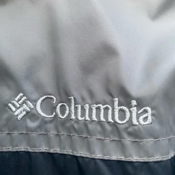 Columbia raincoat - Picture 3 of 6